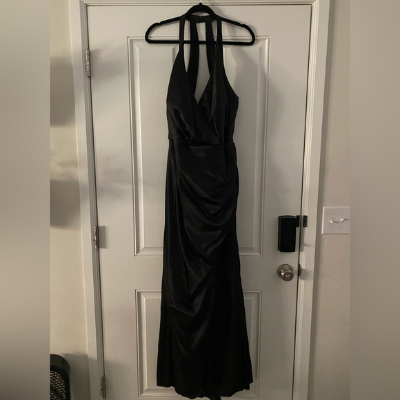 Formal Dress - Picture 1 of 7